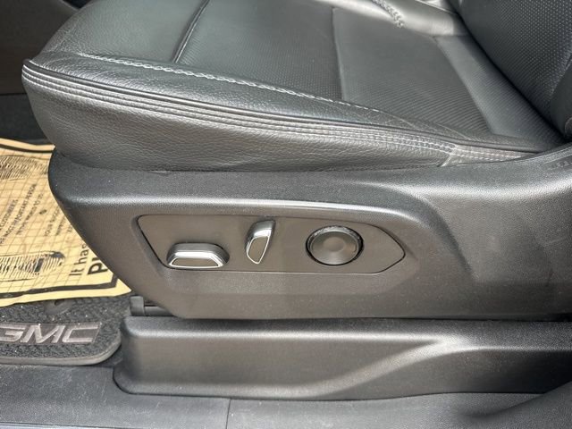 Used 2022 GMC Yukon Denali image 15