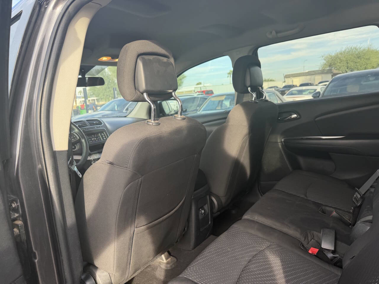 Used 2018 Dodge Journey SE image 26