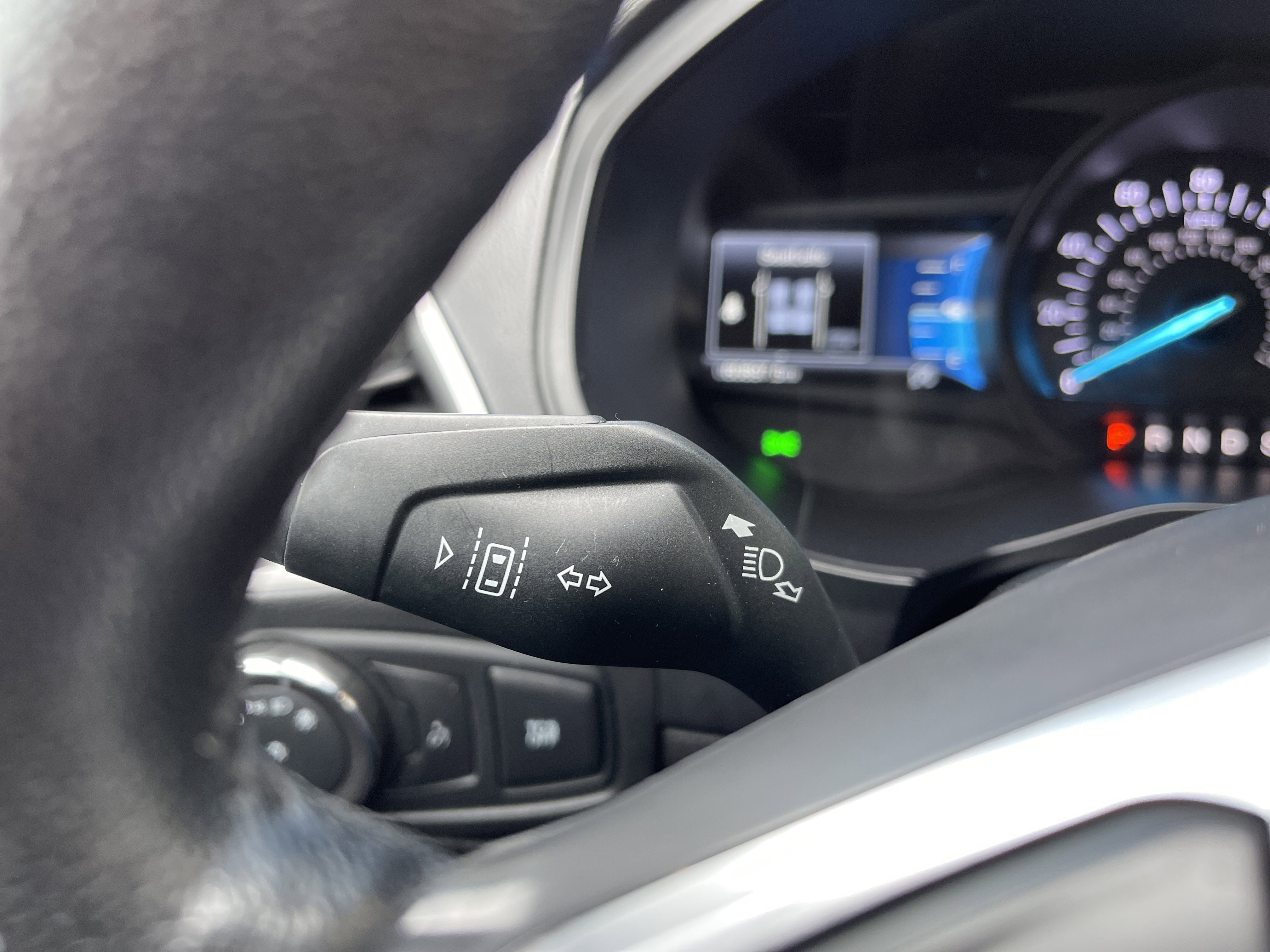 Used 2022 Ford Edge SEL image 22