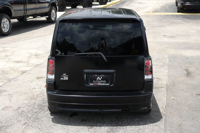 Used 2004 Scion xB FWD image 12