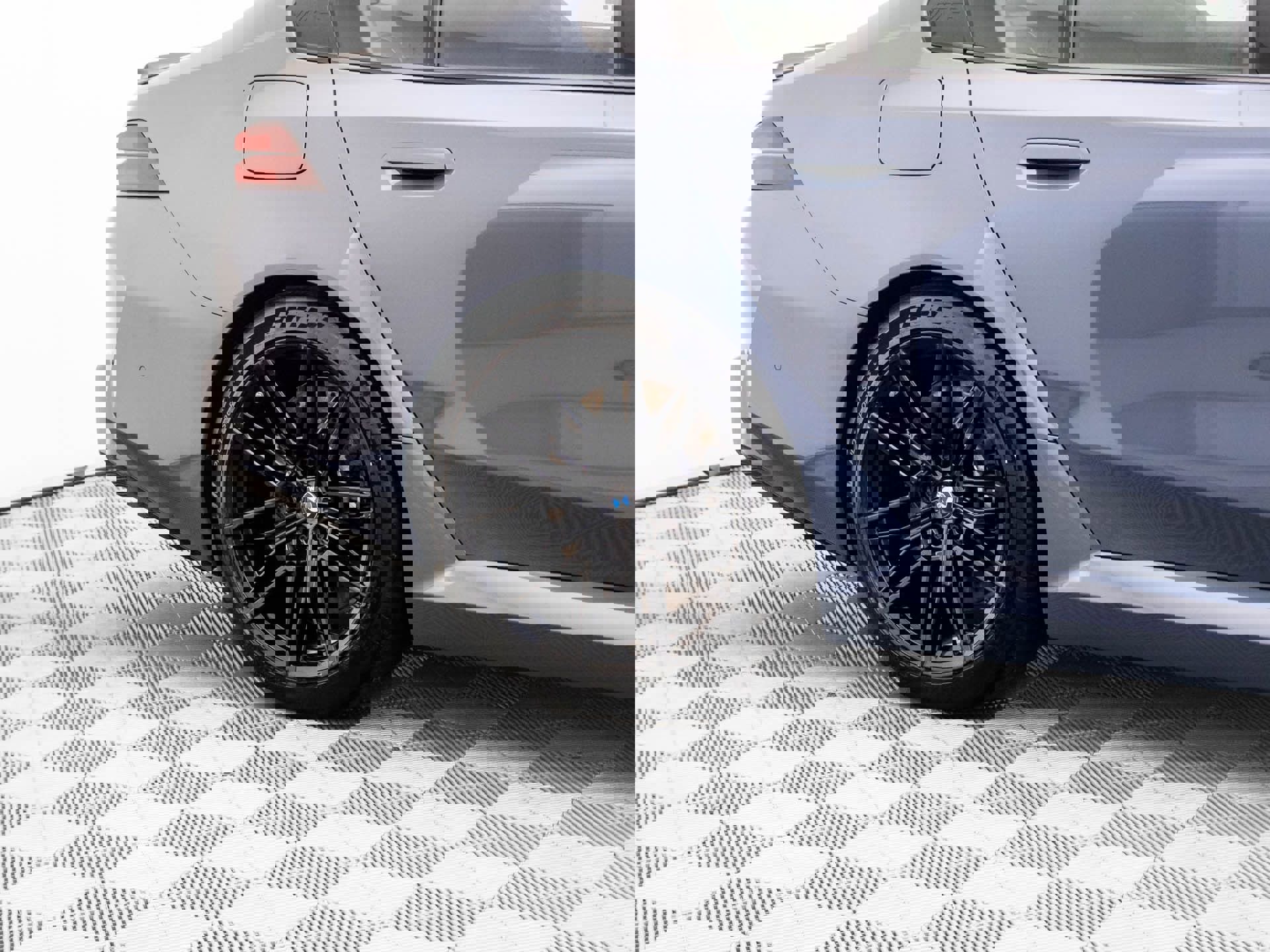 New 2026 BMW M5 w/ Carbon Package image 34