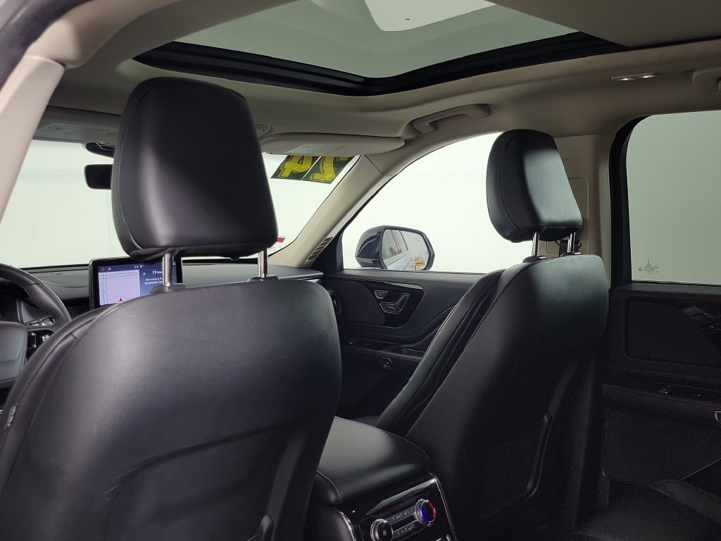 Certified 2024 Lincoln Aviator 2WD w/ Premium Package image 14