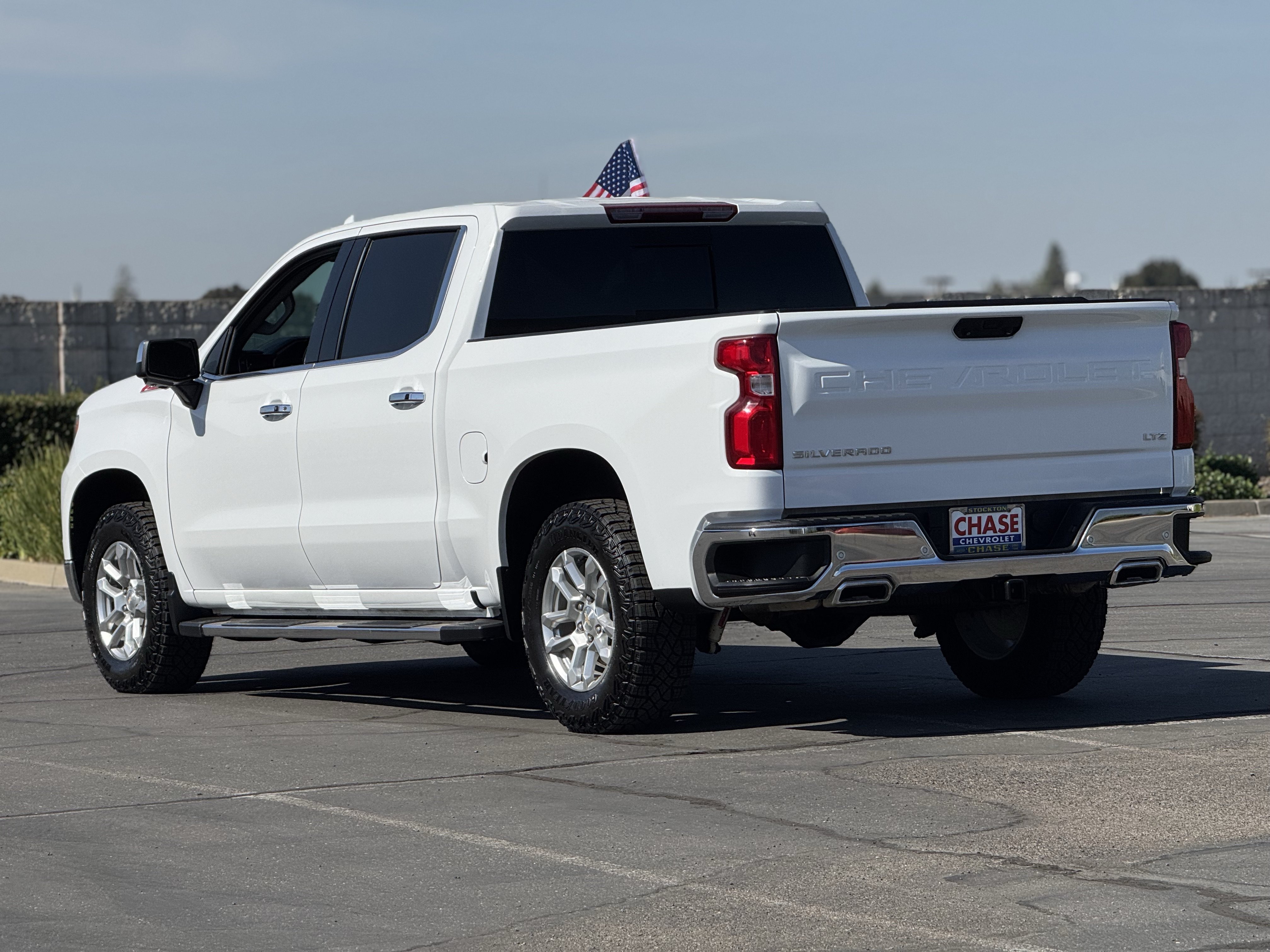 Certified 2023 Chevrolet Silverado 1500 LTZ w/ LTZ Convenience Package II AWD/4WD image 5