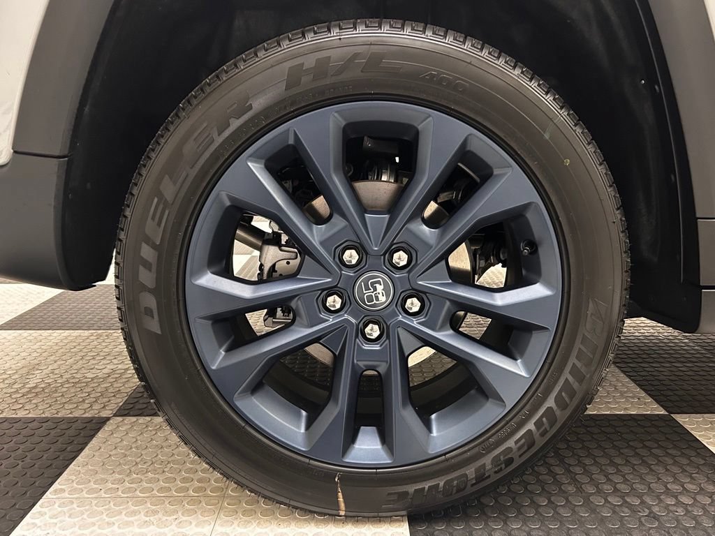 New 2026 Jeep Grand Cherokee Limited AWD/4WD image 8