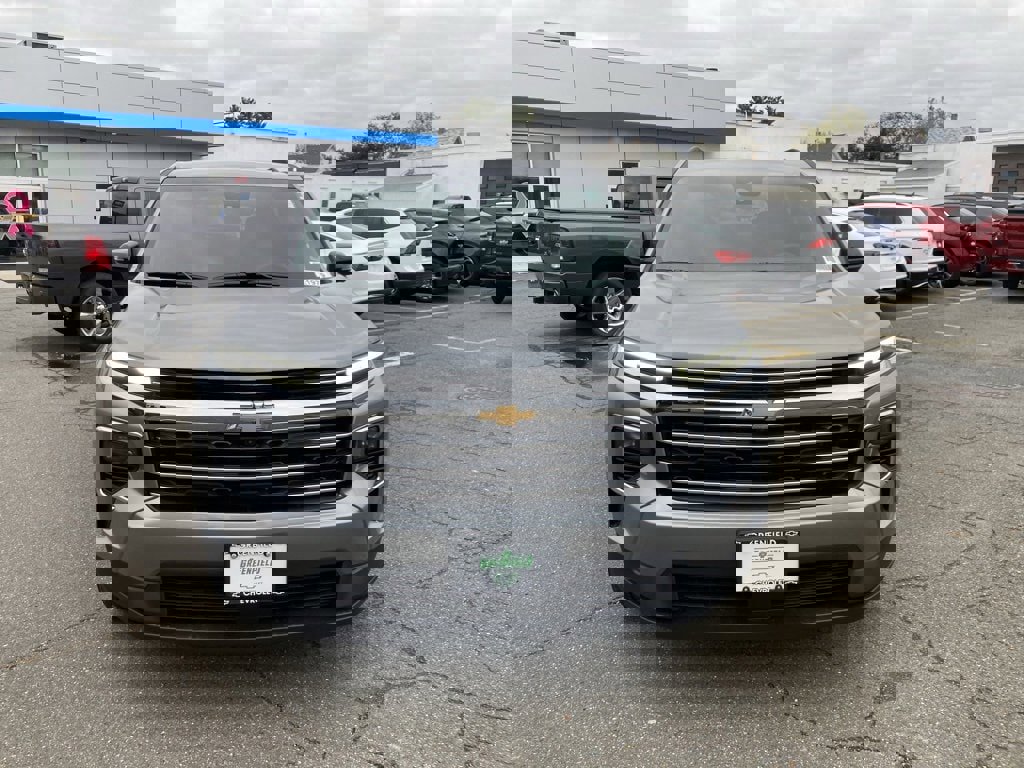 New 2026 Chevrolet Traverse LT w/ Driver Confidence Package image 2