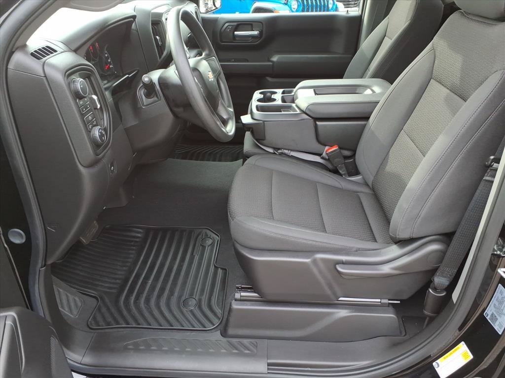 Used 2026 Chevrolet Silverado 1500 W/T w/ WT Value Package AWD/4WD image 12
