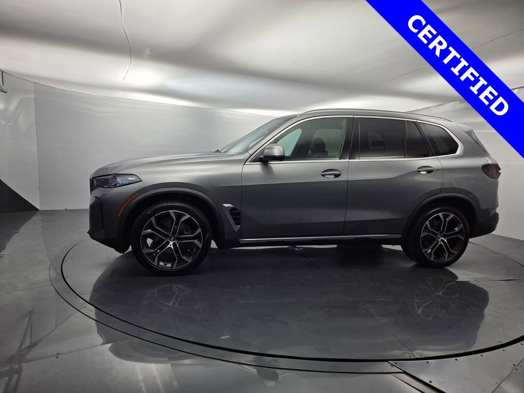Certified 2024 BMW X5 sDrive40i w/ Premium Package image 6