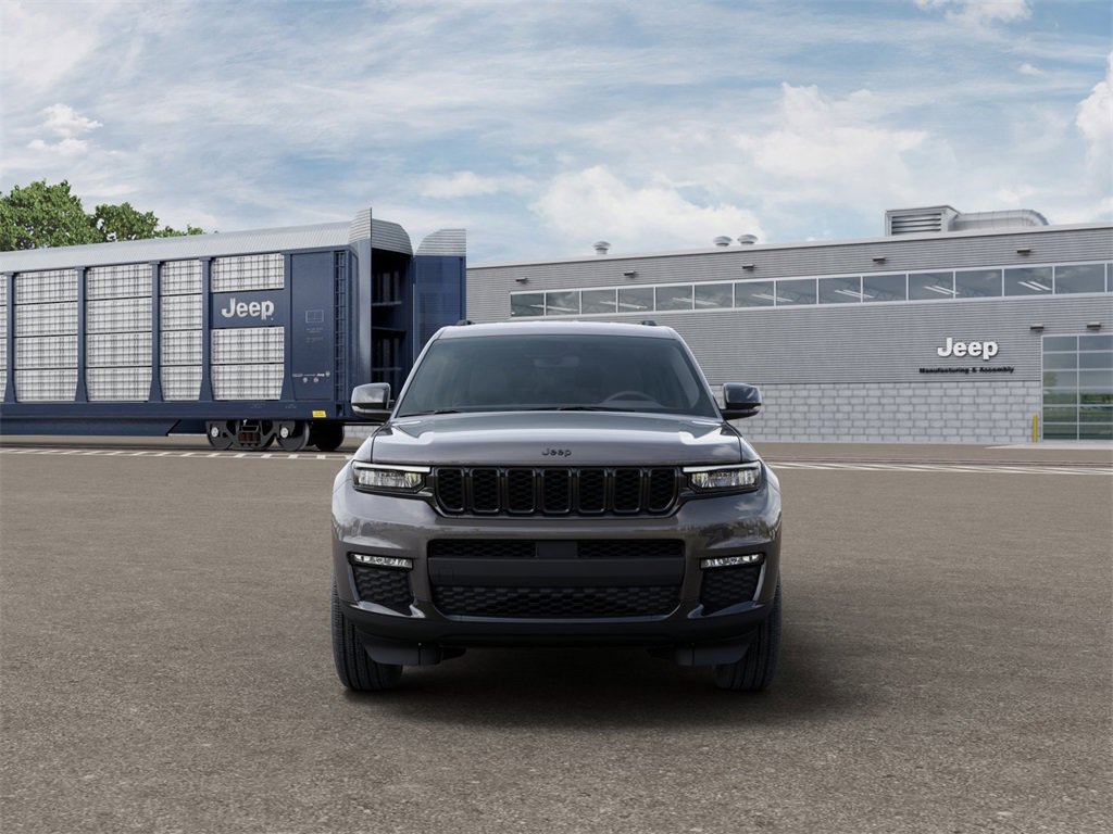 New 2025 Jeep Grand Cherokee L Limited w/ Black Appearance Package image 6