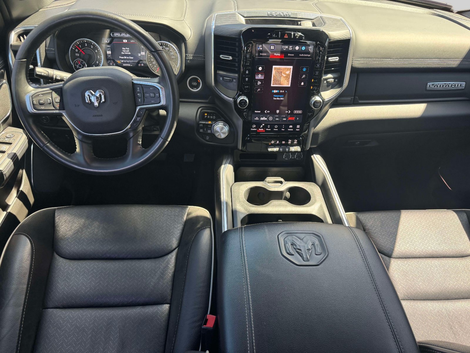 Used 2024 RAM 1500 Laramie AWD/4WD image 2