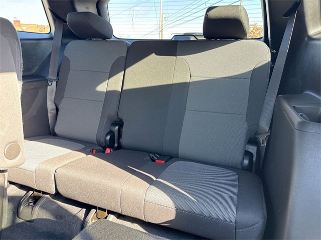Used 2023 Chevrolet Traverse LT image 24