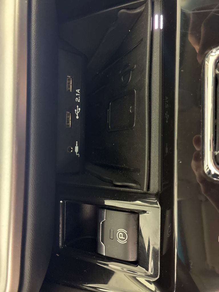 Used 2022 Subaru Outback Limited XT image 23