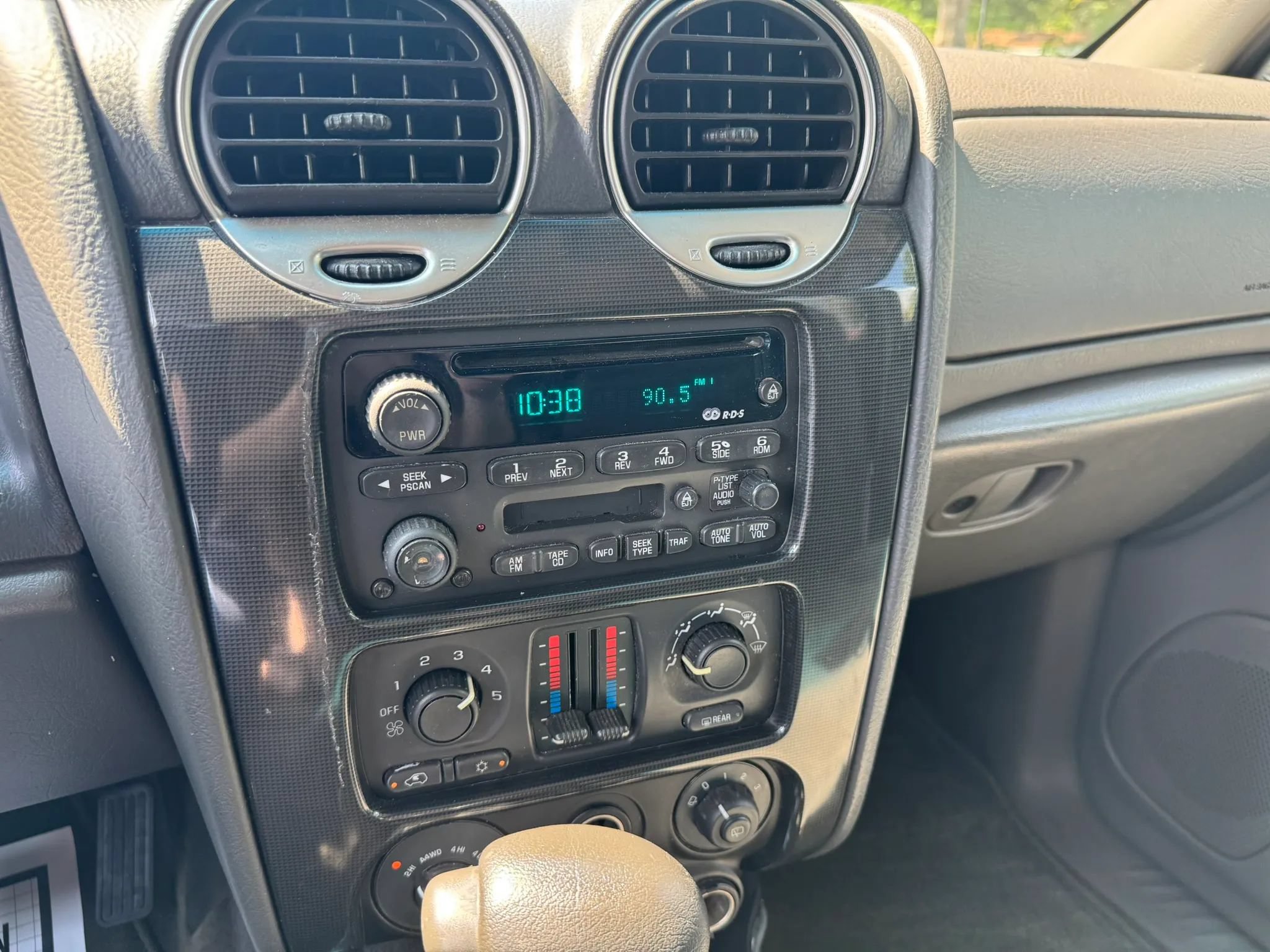 Used 2003 GMC Envoy XL SLE w/ 1SB Preferred Equipment Group AWD/4WD image 21