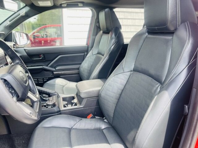Used 2025 Toyota 4Runner TRD Off-Road Premium AWD/4WD image 9