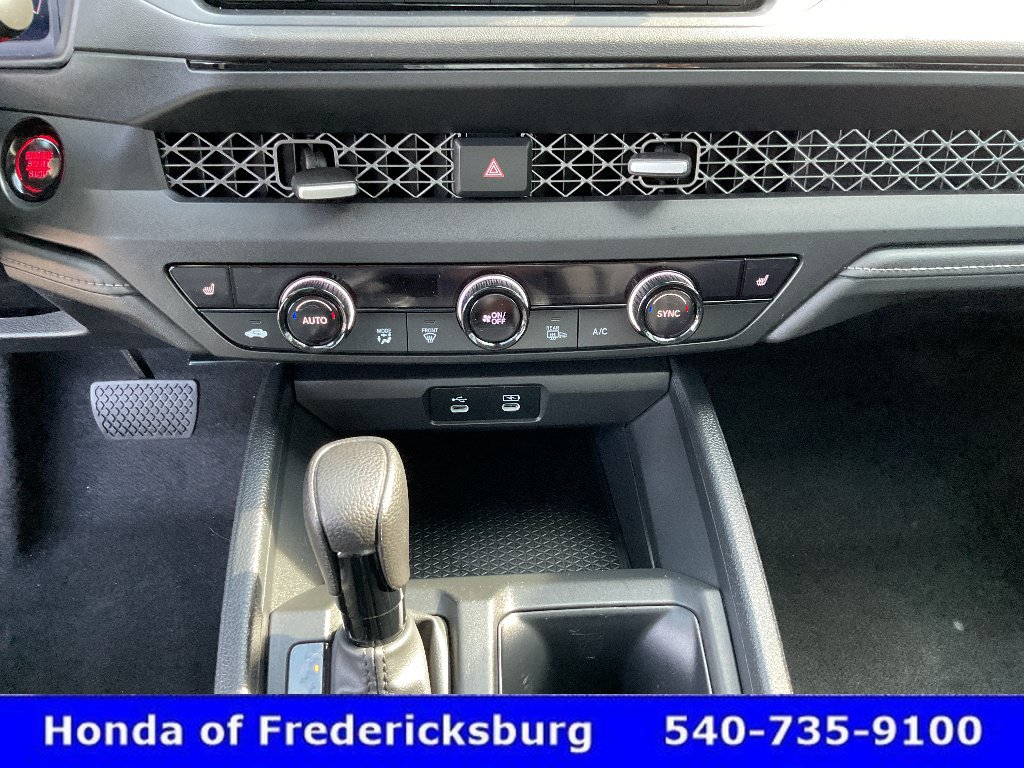 Certified 2023 Honda Accord EX image 32