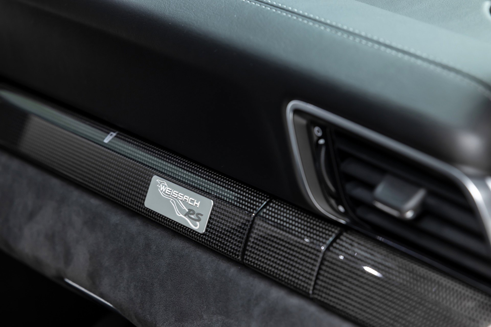 Used 2018 Porsche 911 GT2 RS image 38