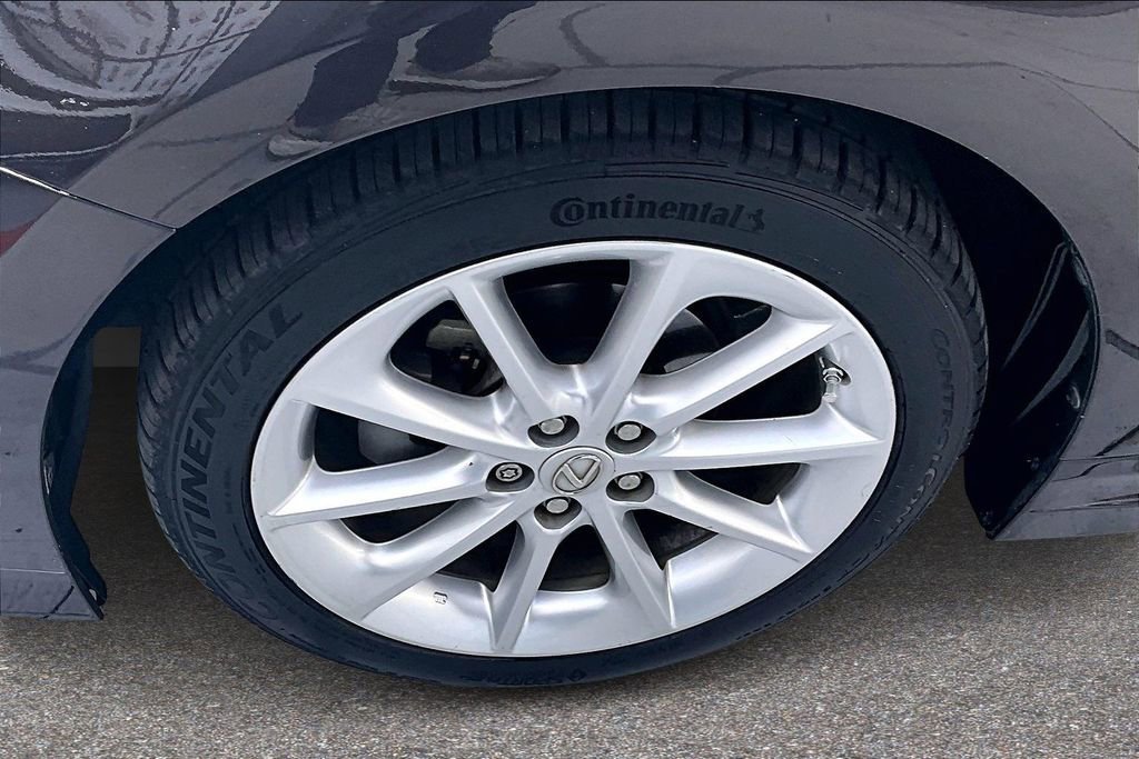 Used 2012 Lexus CT 200h Premium w/ Leather Pkg image 31