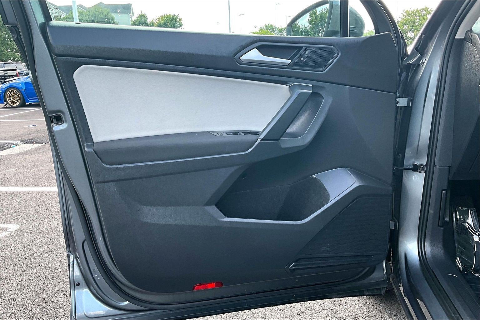 Used 2019 Volkswagen Tiguan S w/ 3rd Row Seat Package AWD/4WD image 21