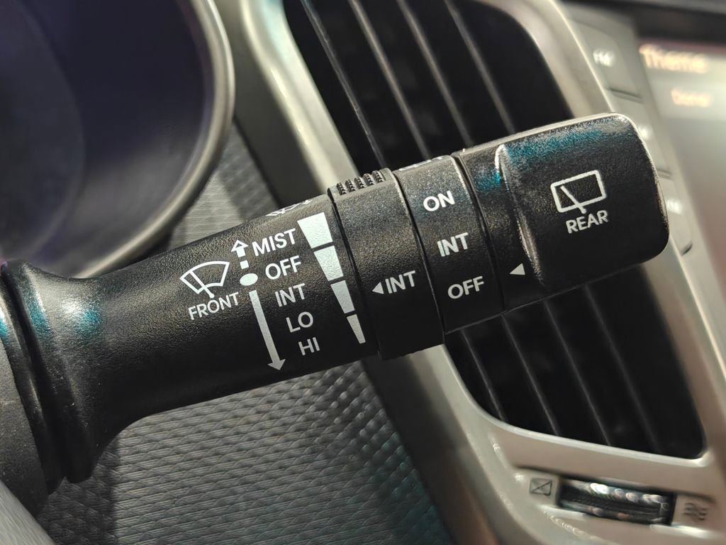 Used 2016 Hyundai Veloster image 14