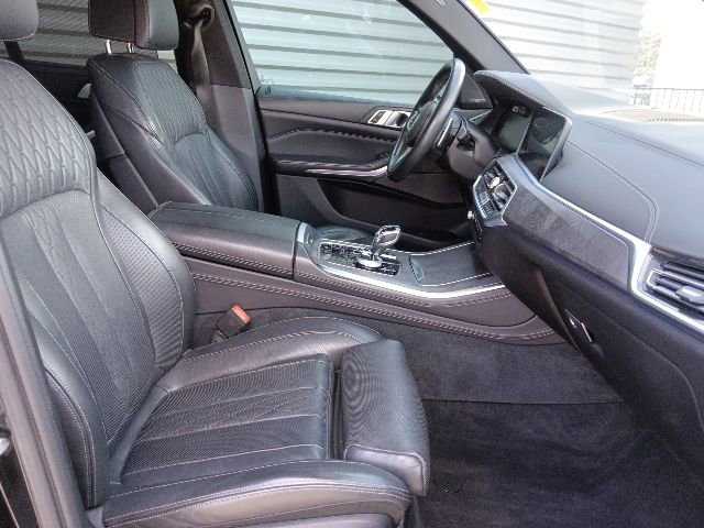 Used 2019 BMW X5 xDrive50i w/ M Sport Package AWD/4WD image 29