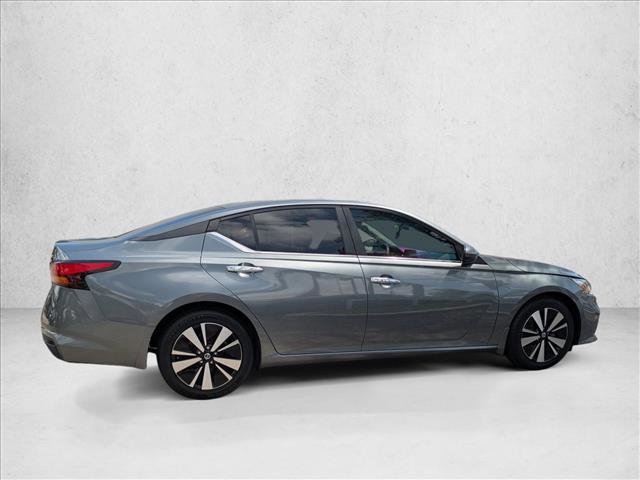 Certified 2021 Nissan Altima 2.5 SV video 4
