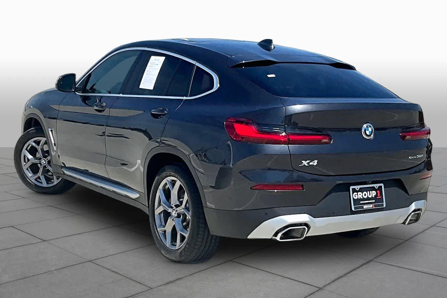 Used 2025 BMW X4 xDrive30i AWD/4WD image 11