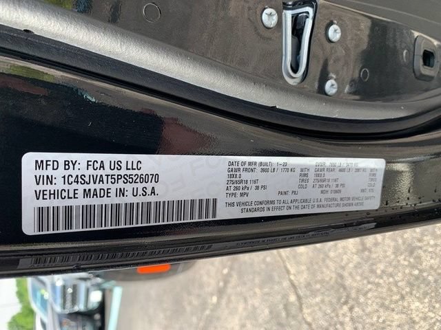 Used 2023 Jeep Wagoneer 4WD image 24