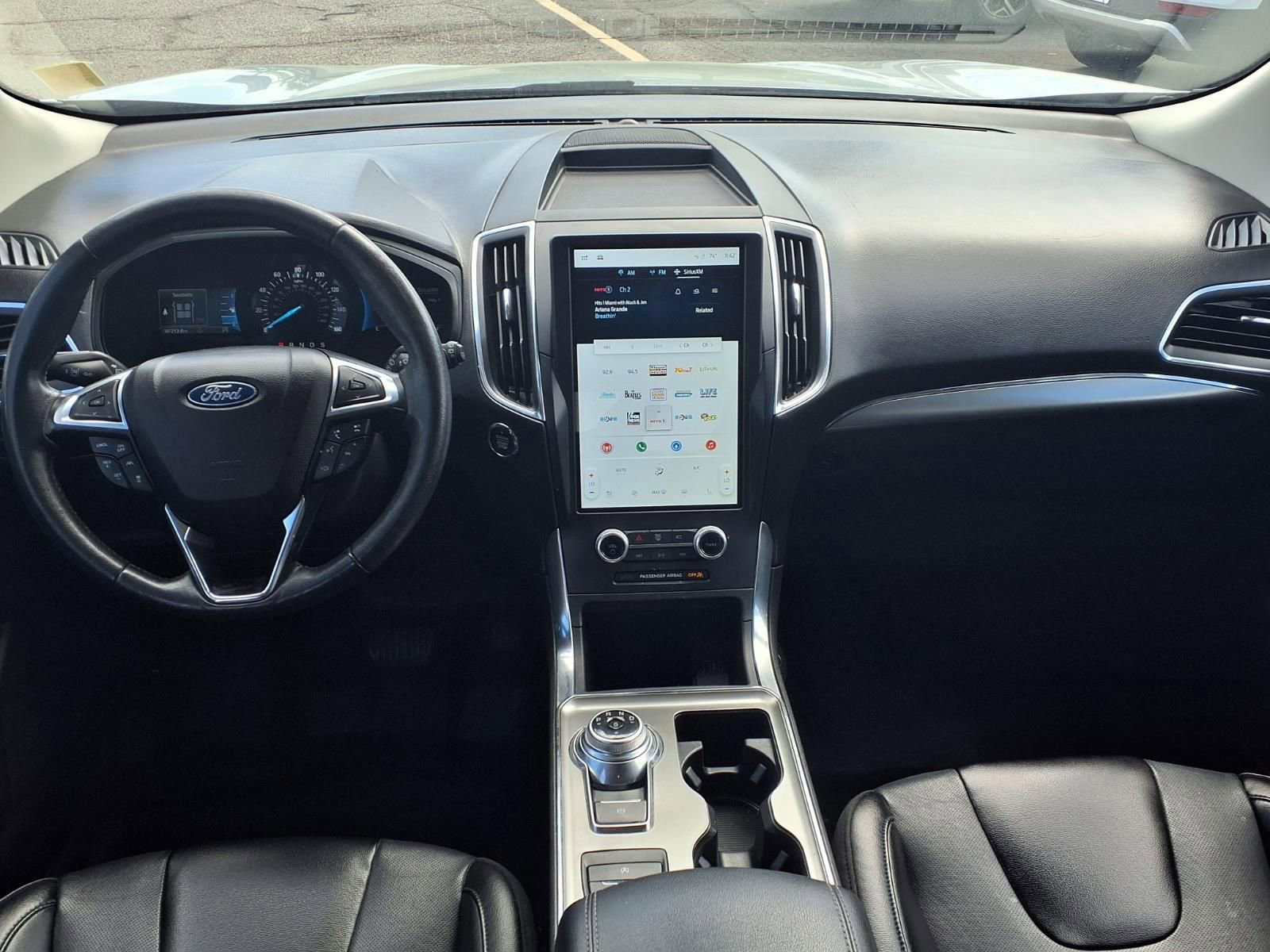 Used 2022 Ford Edge Titanium w/ Equipment Group 301A image 3