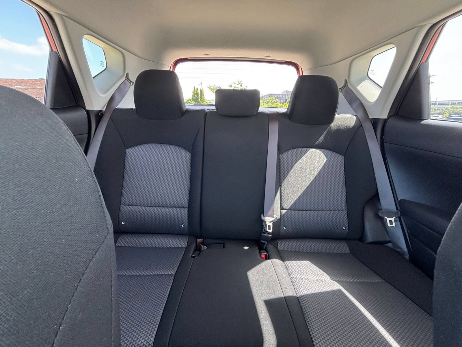 Used 2025 Kia Soul LX w/ LX Technology Package FWD image 35