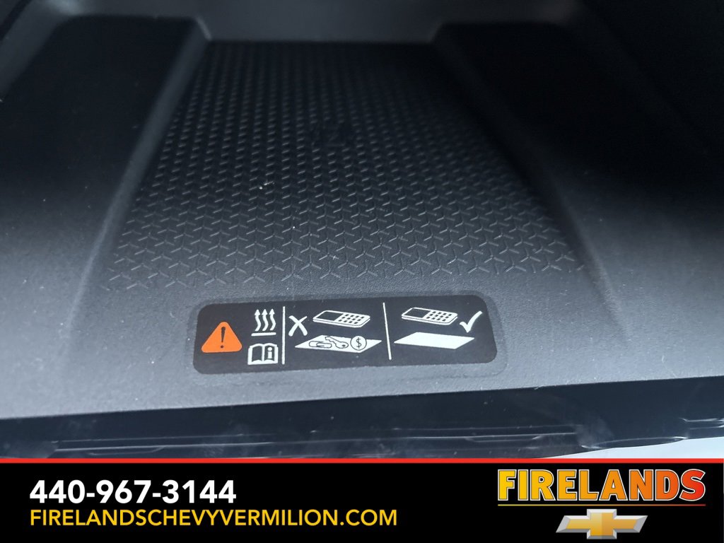 New 2026 Chevrolet Traverse RS w/ LPO, Floor Liner Package image 2