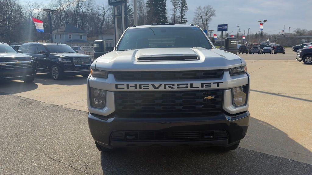 Used 2021 Chevrolet Silverado 2500 Custom w/ Custom Convenience Package image 3