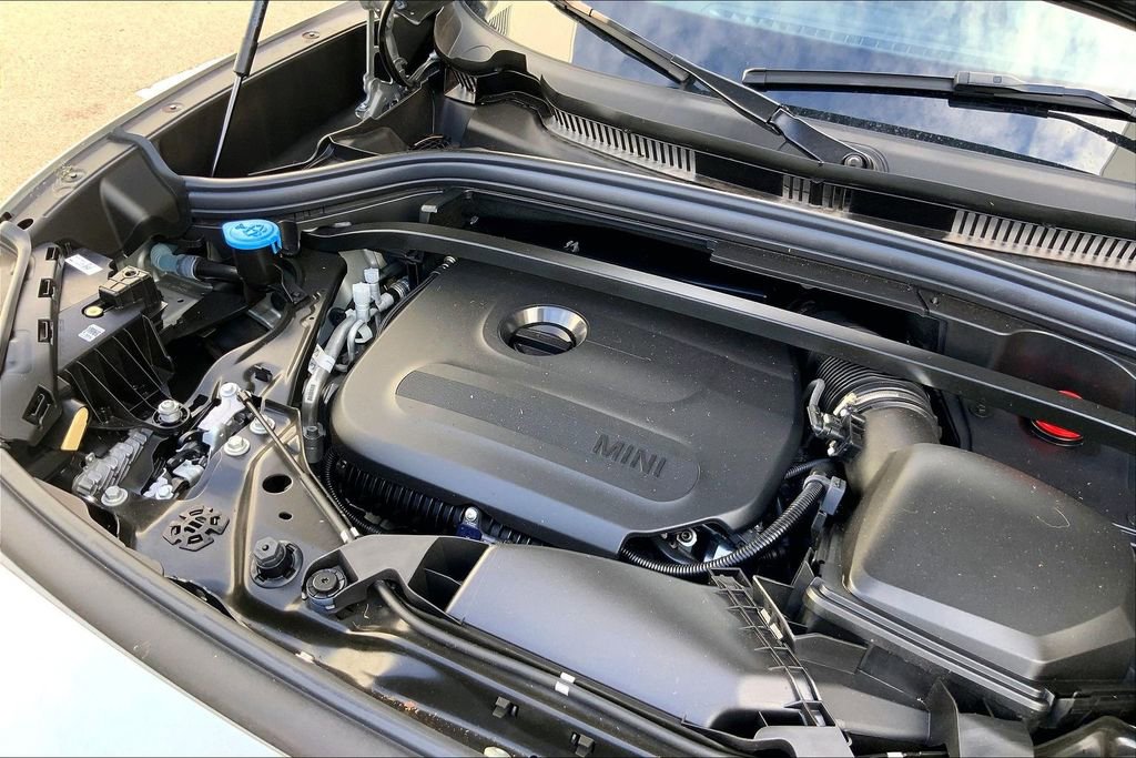 Certified 2025 MINI Cooper Countryman S w/ Comfort Package Max image 33