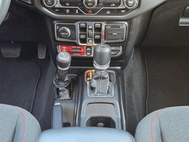 Used 2025 Jeep Wrangler Unlimited Rubicon image 17