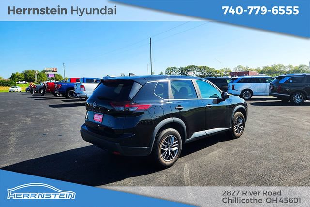 Used 2024 Nissan Rogue S AWD/4WD image 17