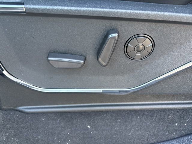 New 2026 Ford F350 Platinum w/ FX4 Off-Road Package image 15