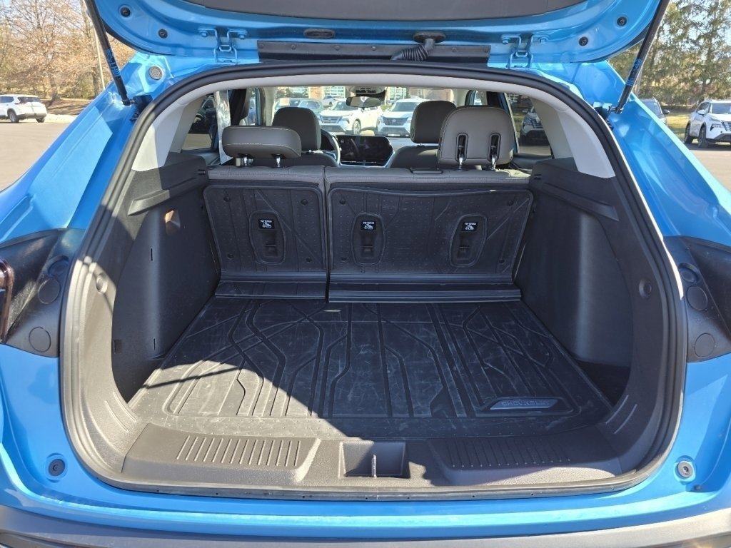 Used 2025 Chevrolet Trax ACTIV w/ Sunroof Package image 15