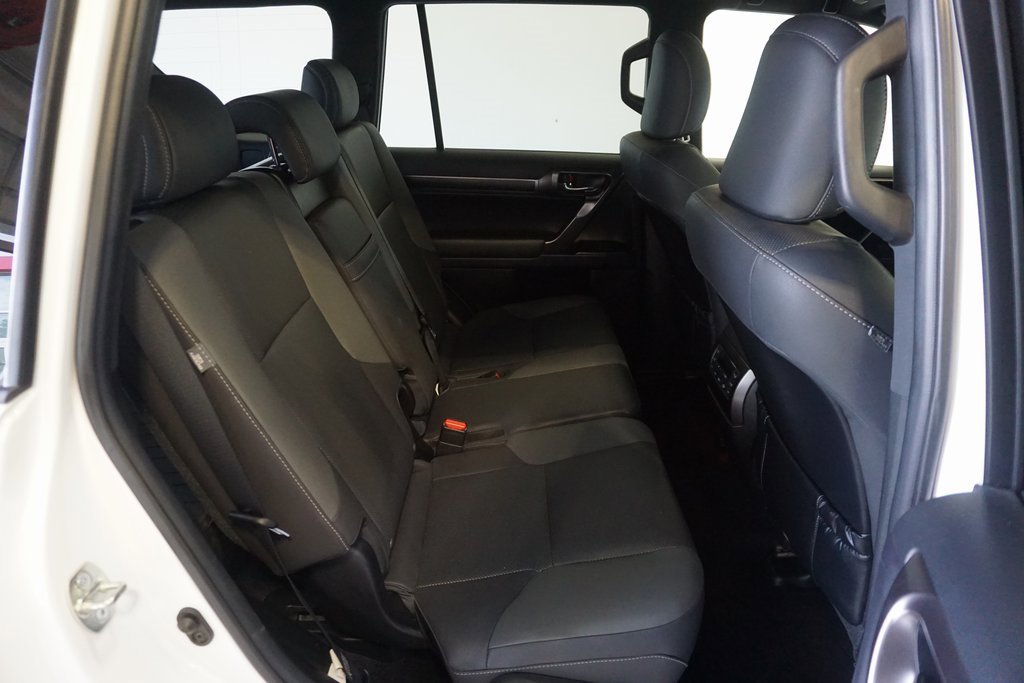 Used 2022 Lexus GX 460 w/ Black Line Special Edition image 26