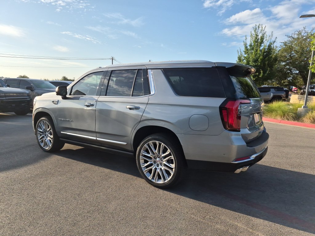 New 2026 GMC Yukon Denali w/ Denali Reserve Package AWD/4WD image 7