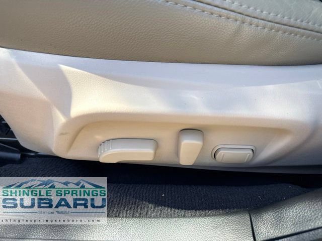 Used 2015 Subaru Legacy 2.5i Premium w/ Moonroof Package AWD/4WD image 31