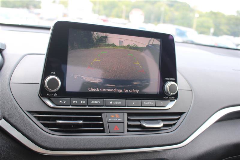 Used 2025 Nissan Altima 2.5 S FWD image 12