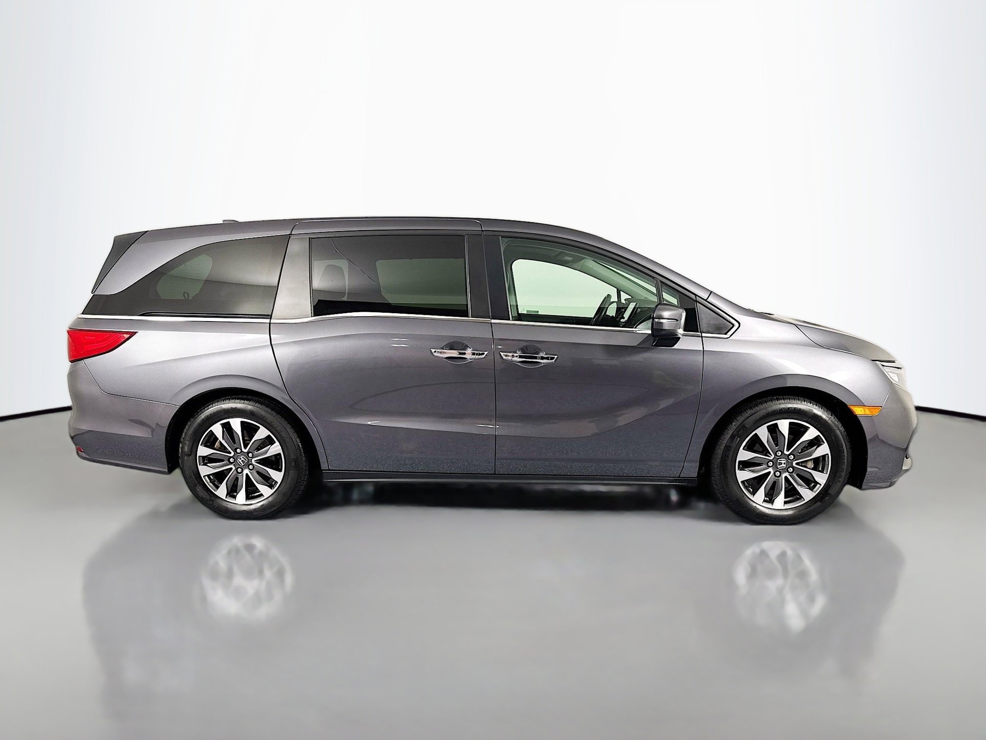 Certified 2023 Honda Odyssey EX-L image 4