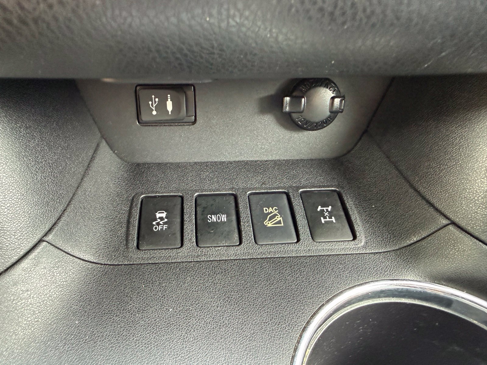 Used 2014 Toyota Highlander XLE AWD/4WD image 27