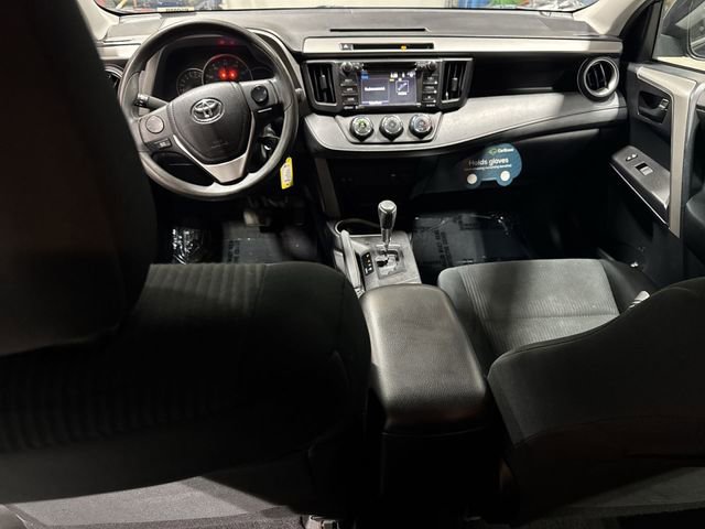 Used 2016 Toyota RAV4 LE image 10