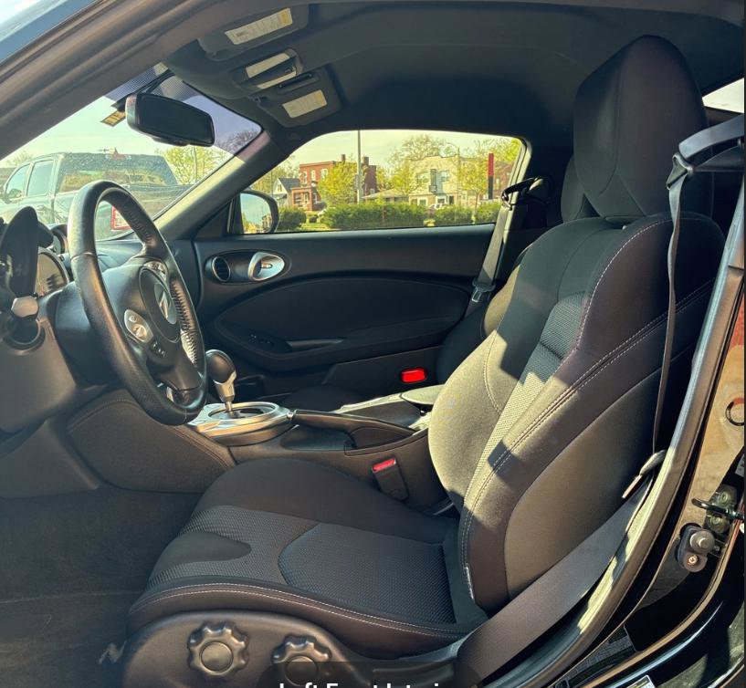 Used 2020 Nissan 370Z Coupe image 5