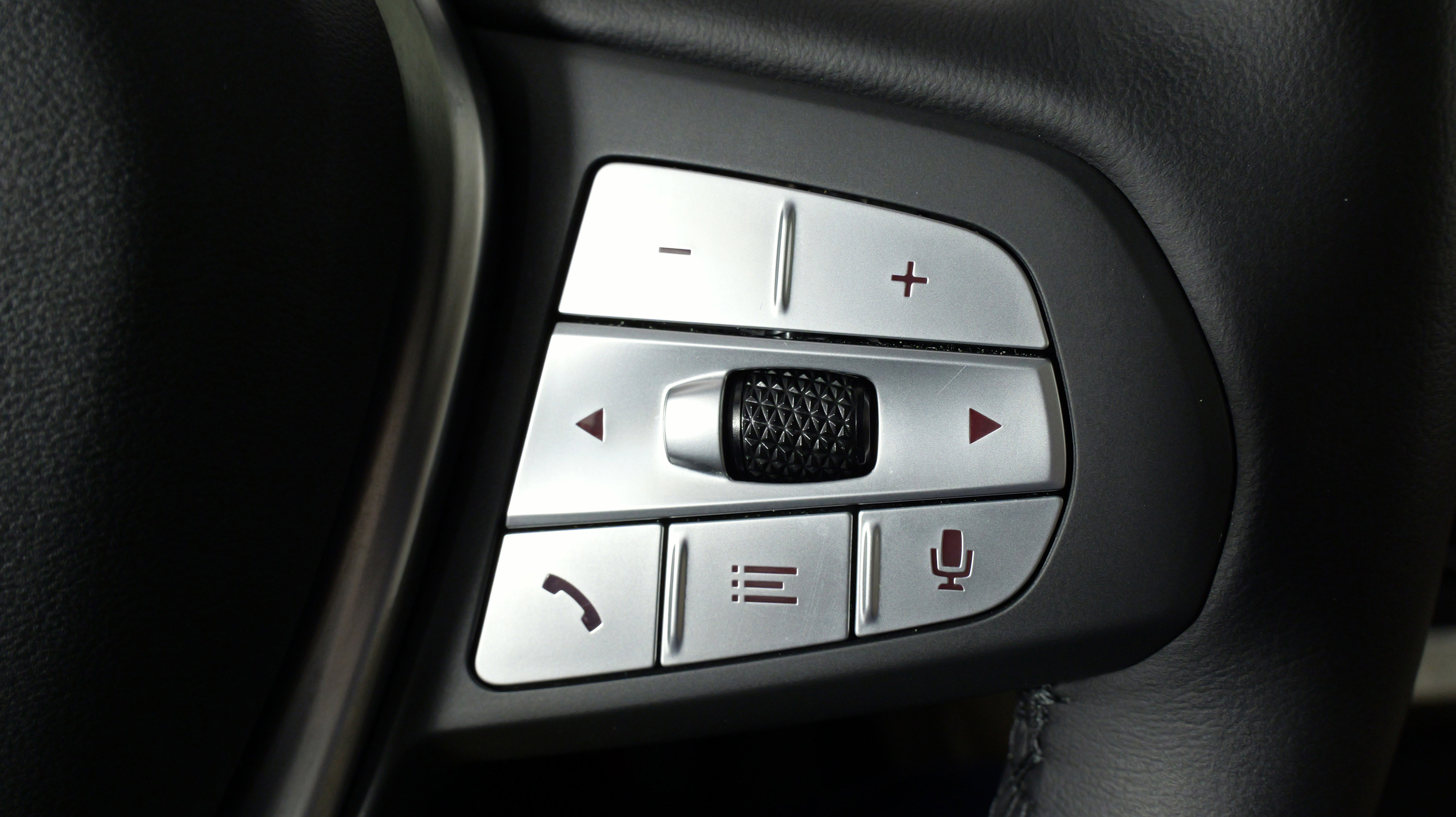 Used 2025 BMW X4 xDrive30i image 47