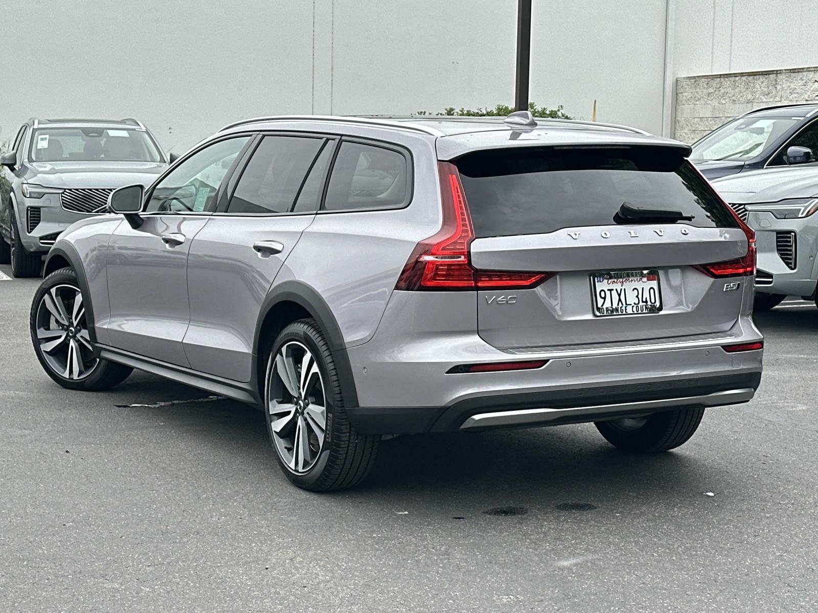Certified 2026 Volvo V60 B5 Cross Country Plus w/ Climate Package image 6