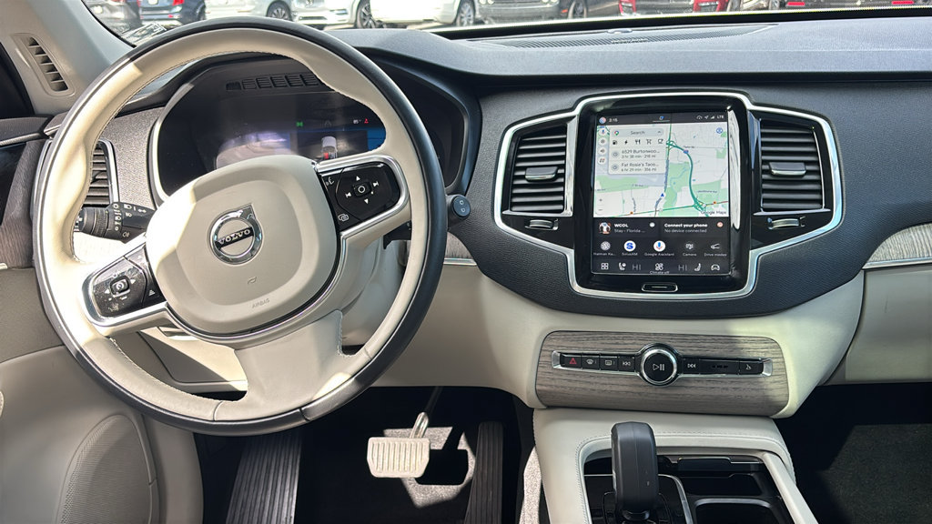 Certified 2024 Volvo XC90 T8 Plus w/ Protection Package Premier AWD/4WD image 8