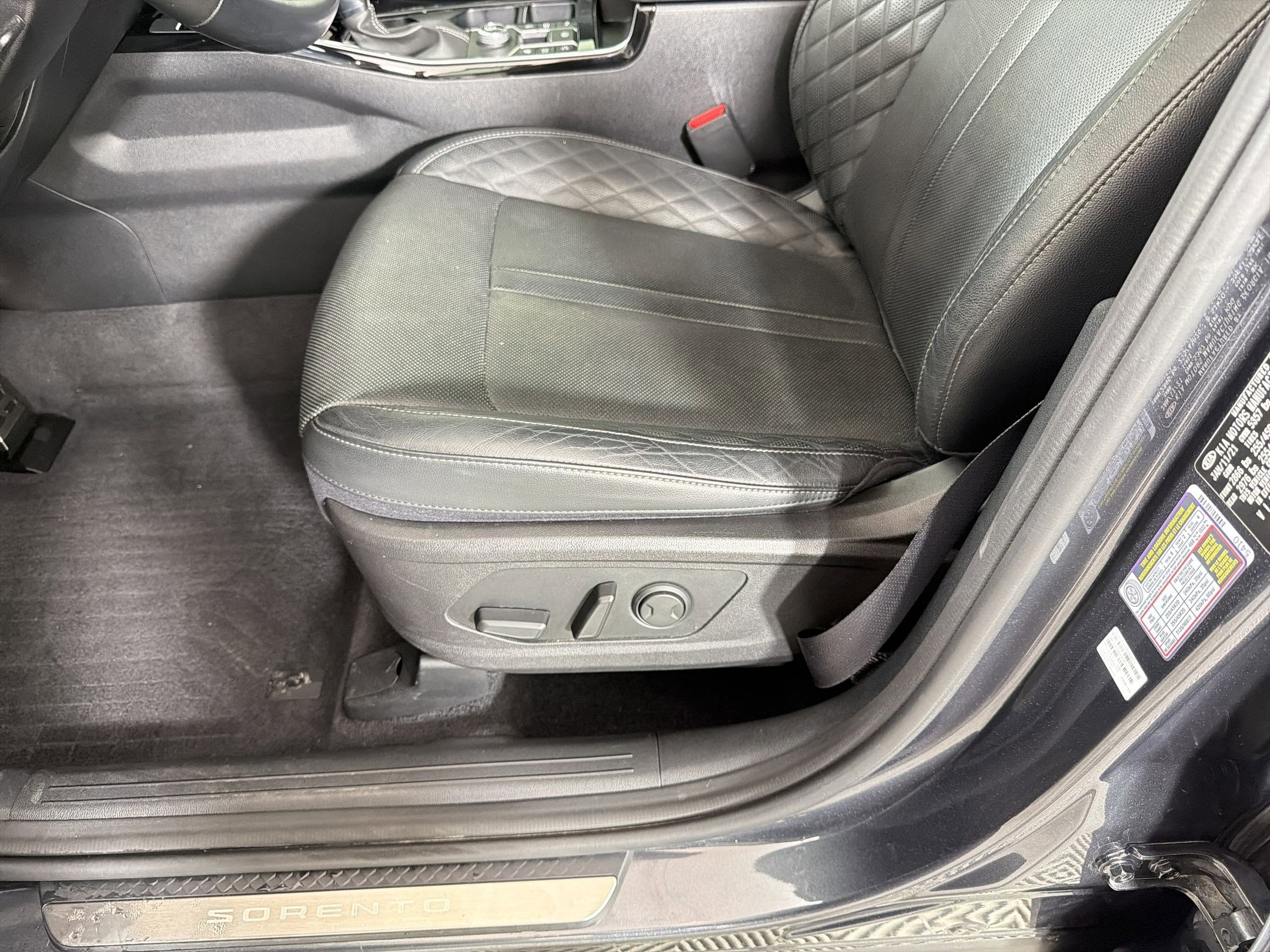 Used 2021 Kia Sorento SX FWD image 14