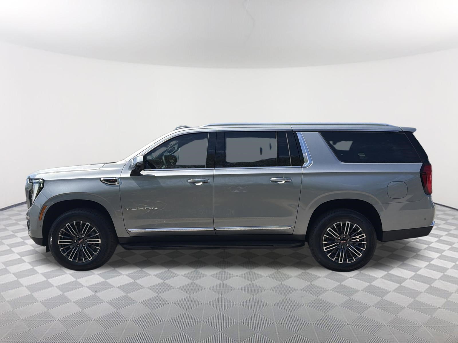 New 2026 GMC Yukon XL Elevation RWD image 9