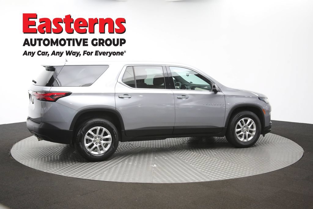 Used 2023 Chevrolet Traverse LS FWD image 42