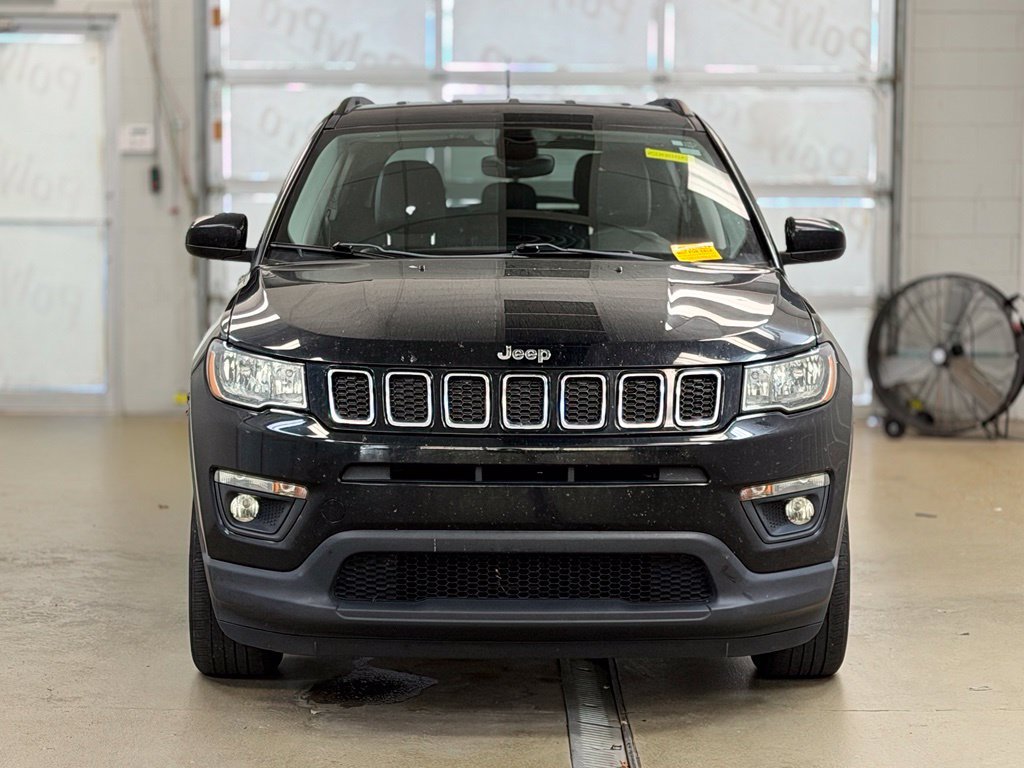 Used 2017 Jeep Compass Latitude w/ Safe & Security Group AWD/4WD image 2